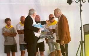 Pyrénées-Atlantiques : Monsieur Philippe CAMI reçoit la plaquette d'honneur Argent