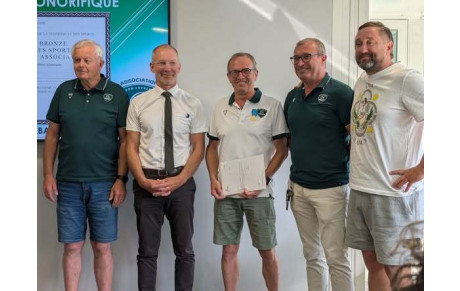 Pyrénées-Atlantiques : Remise de médaille JSEA à M. Patrick LABADIE