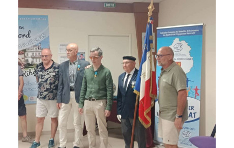 Dordogne : Remise de la médaille ministérielle échelon bronze à M. Arnaud LEGRAND
